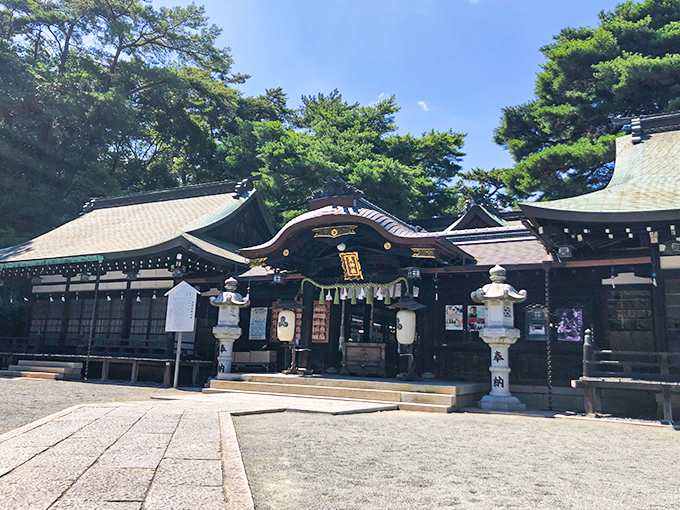 艮神社境内の写真